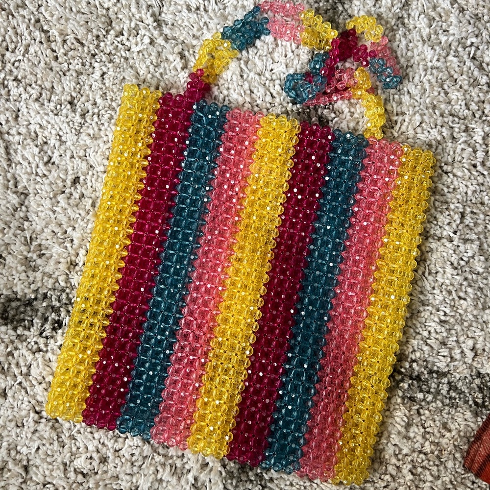 Cute small tote!